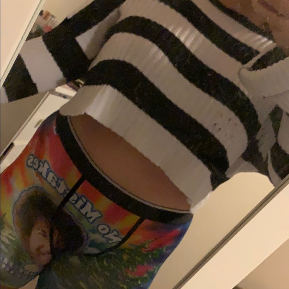 Long-Sleeved, Lightweight, Crop Top